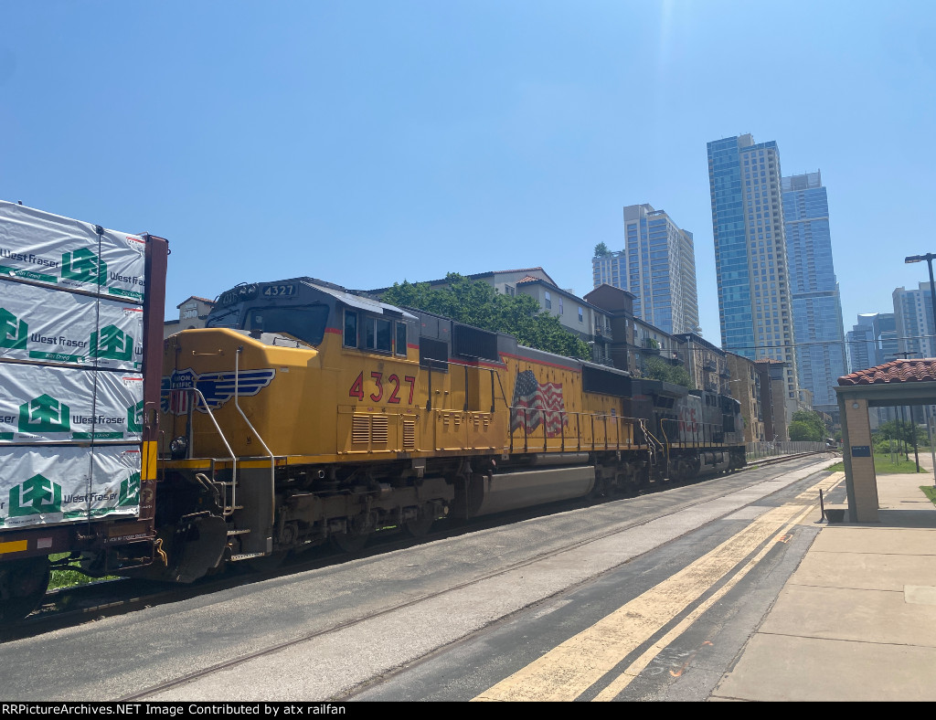 UP 4327